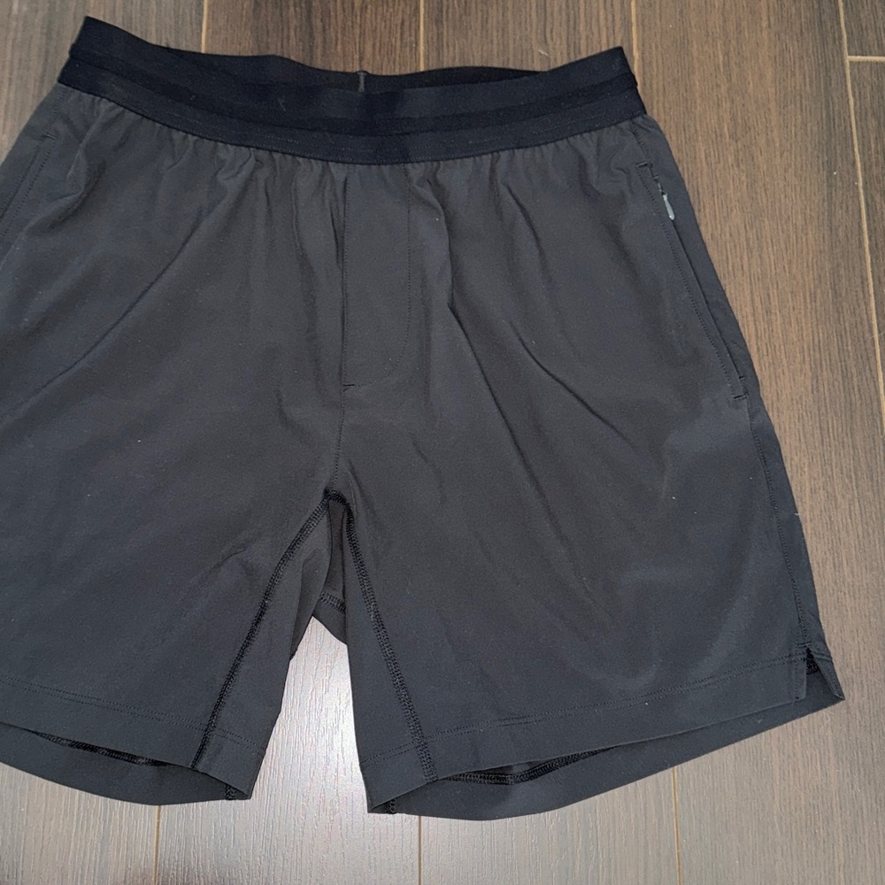 RHÔNE Men's Black Performance Shorts - Picture 3 of 4